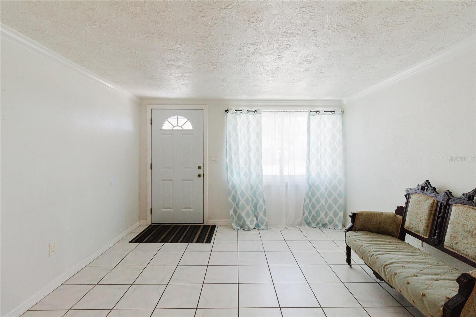 ALOHA GARDENS UNIT 10 PB 11 PGS 80-81 LOT 1135 - Residential