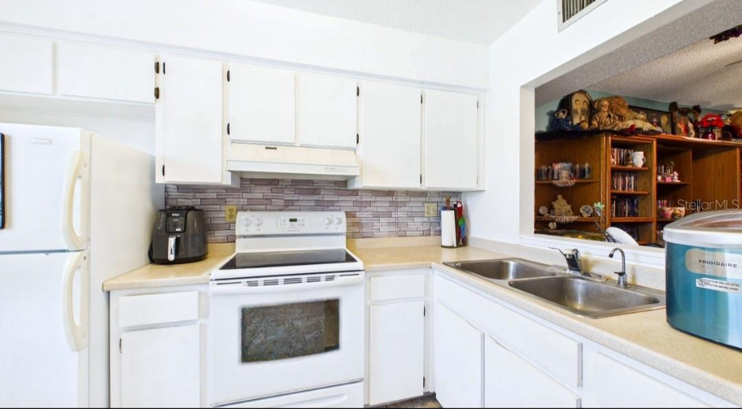 11117 PEMBRIDGE COURT 2