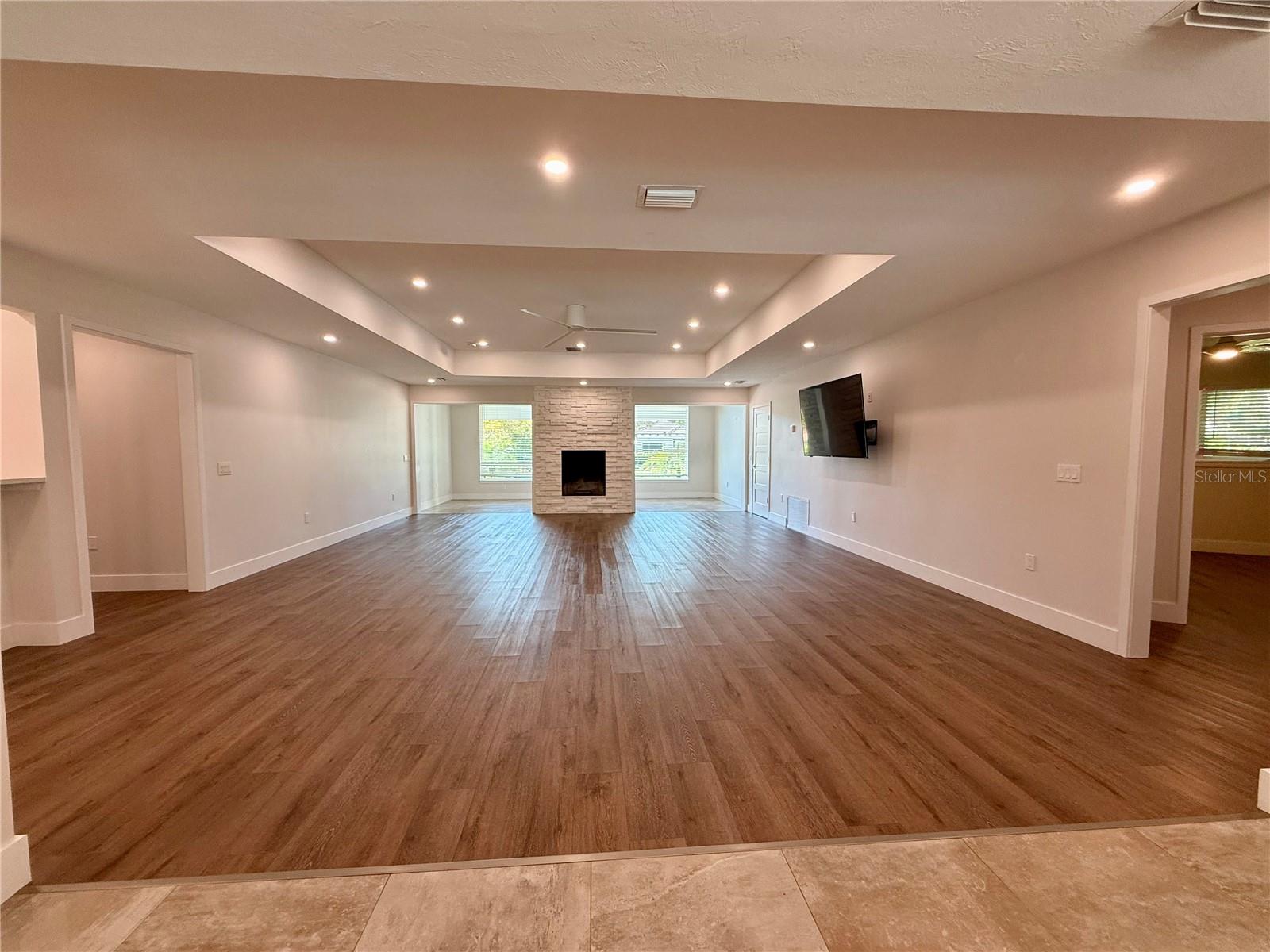 FOREST LAKES - Residential