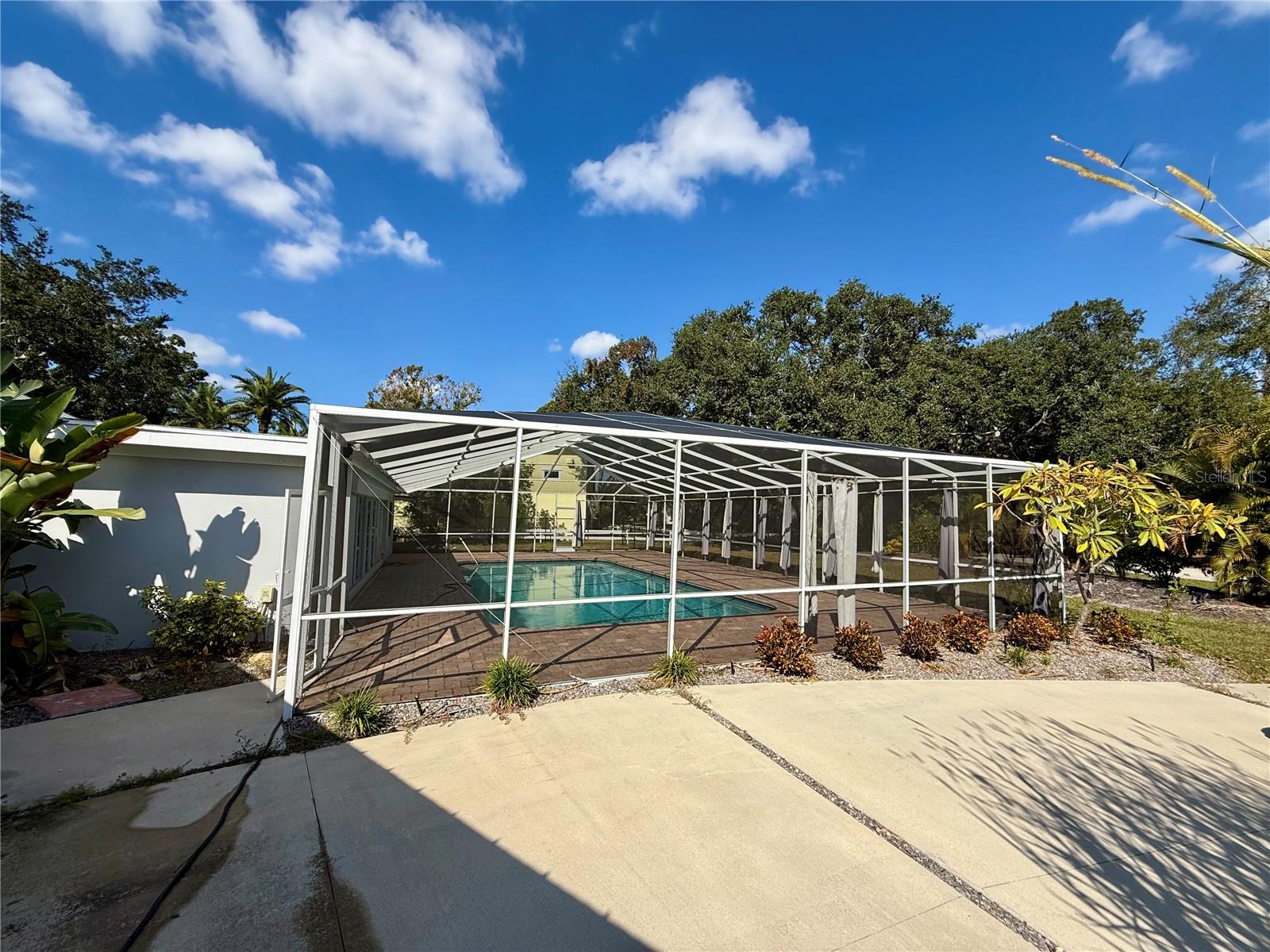 FOREST LAKES - Residential