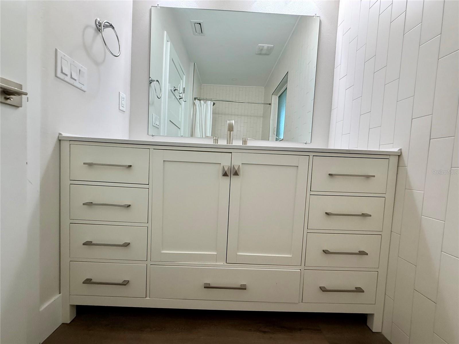 FOREST LAKES - Residential