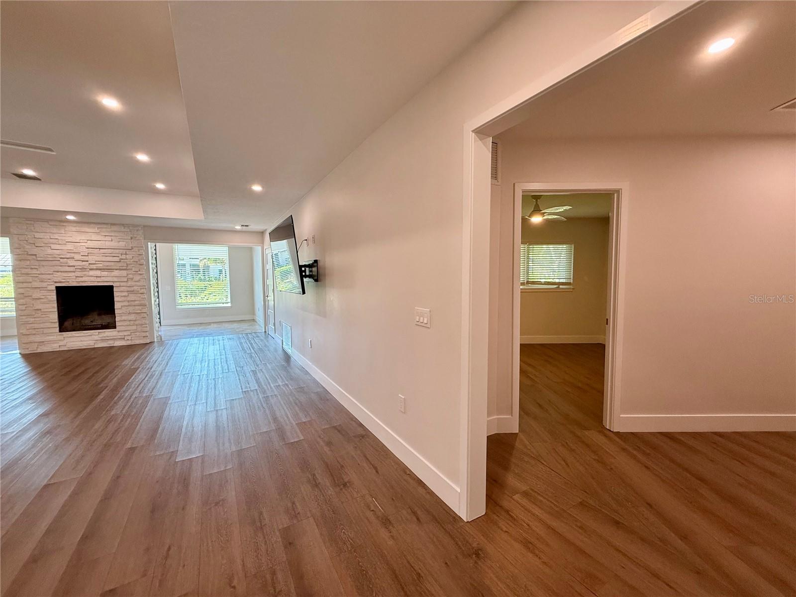 FOREST LAKES - Residential