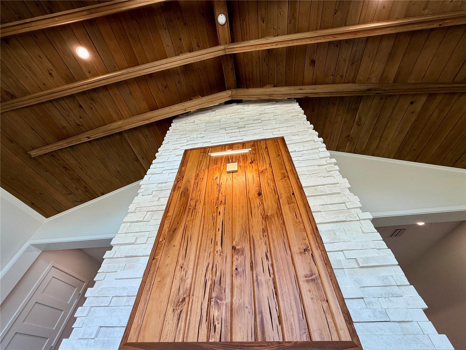 FOREST LAKES - Residential