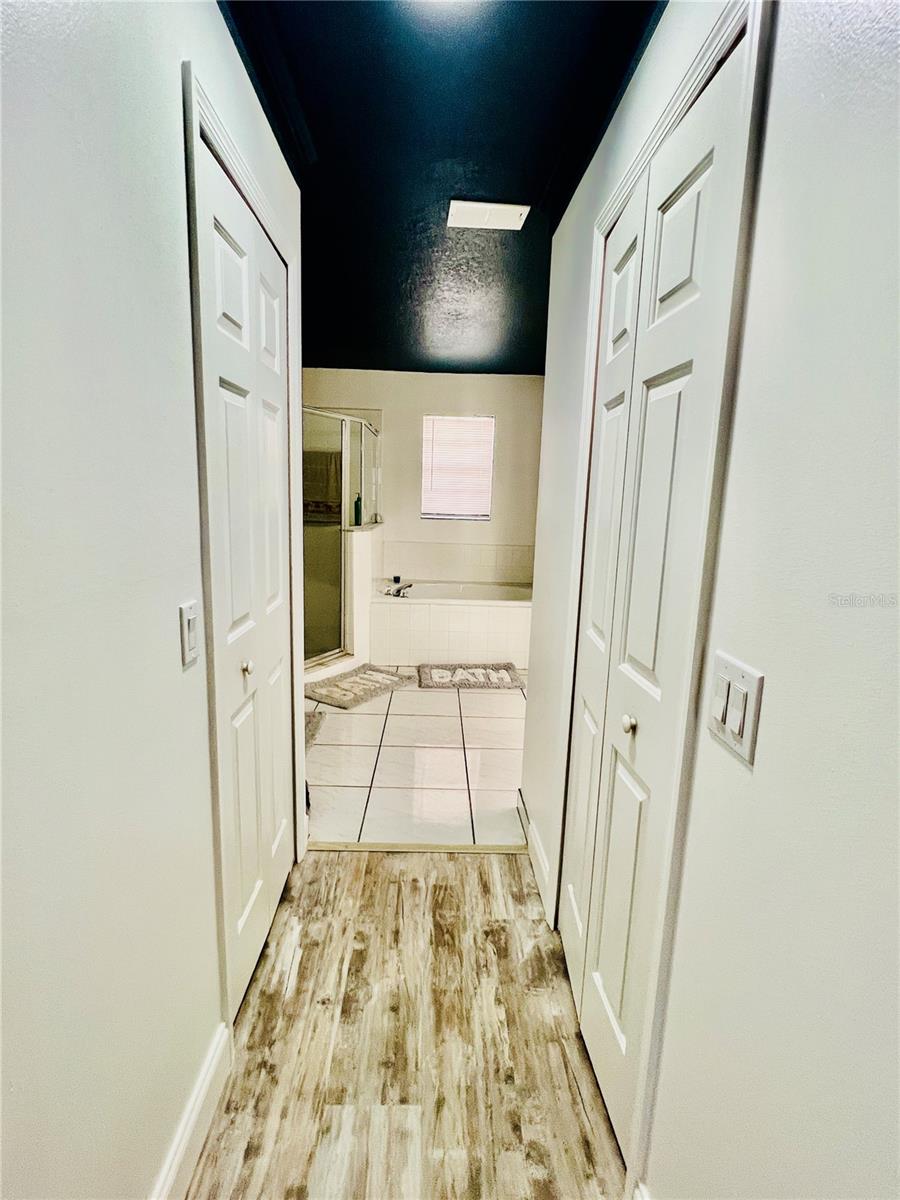 JASMINE POINTE AT CRESCENT LAKES - Residential