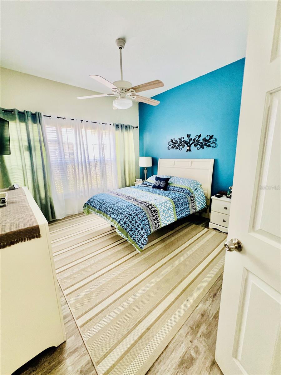 JASMINE POINTE AT CRESCENT LAKES - Residential