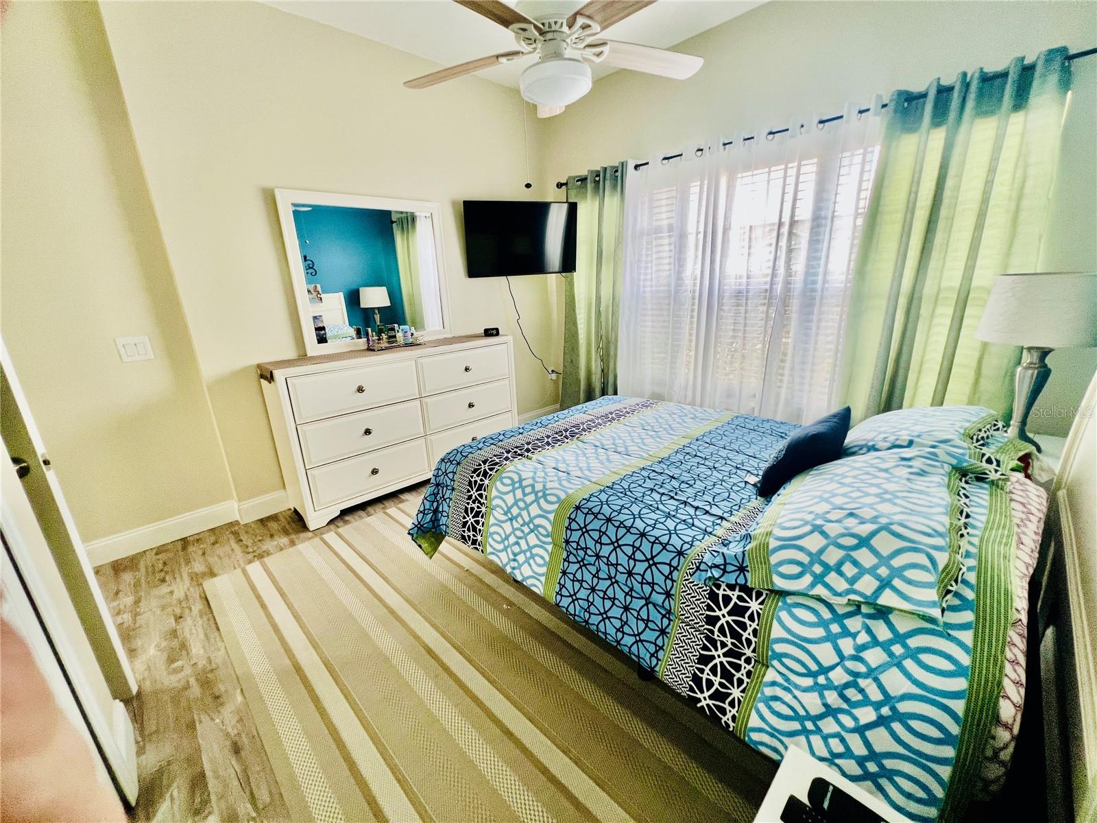 JASMINE POINTE AT CRESCENT LAKES - Residential