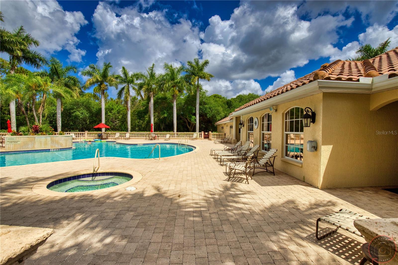 VENETIA PH 5 - Residential Lease