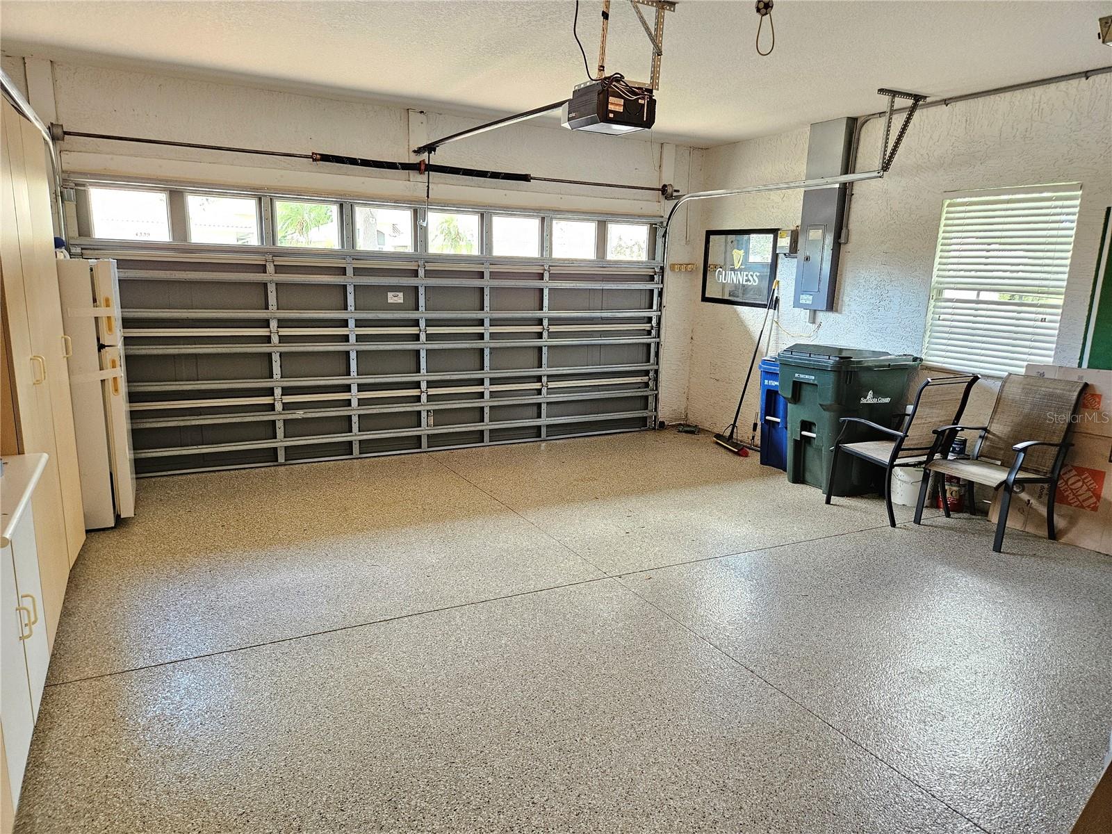 VENETIA PH 5 - Residential Lease