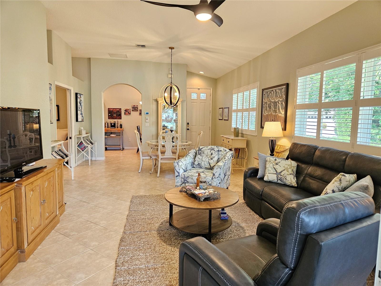 VENETIA PH 5 - Residential Lease