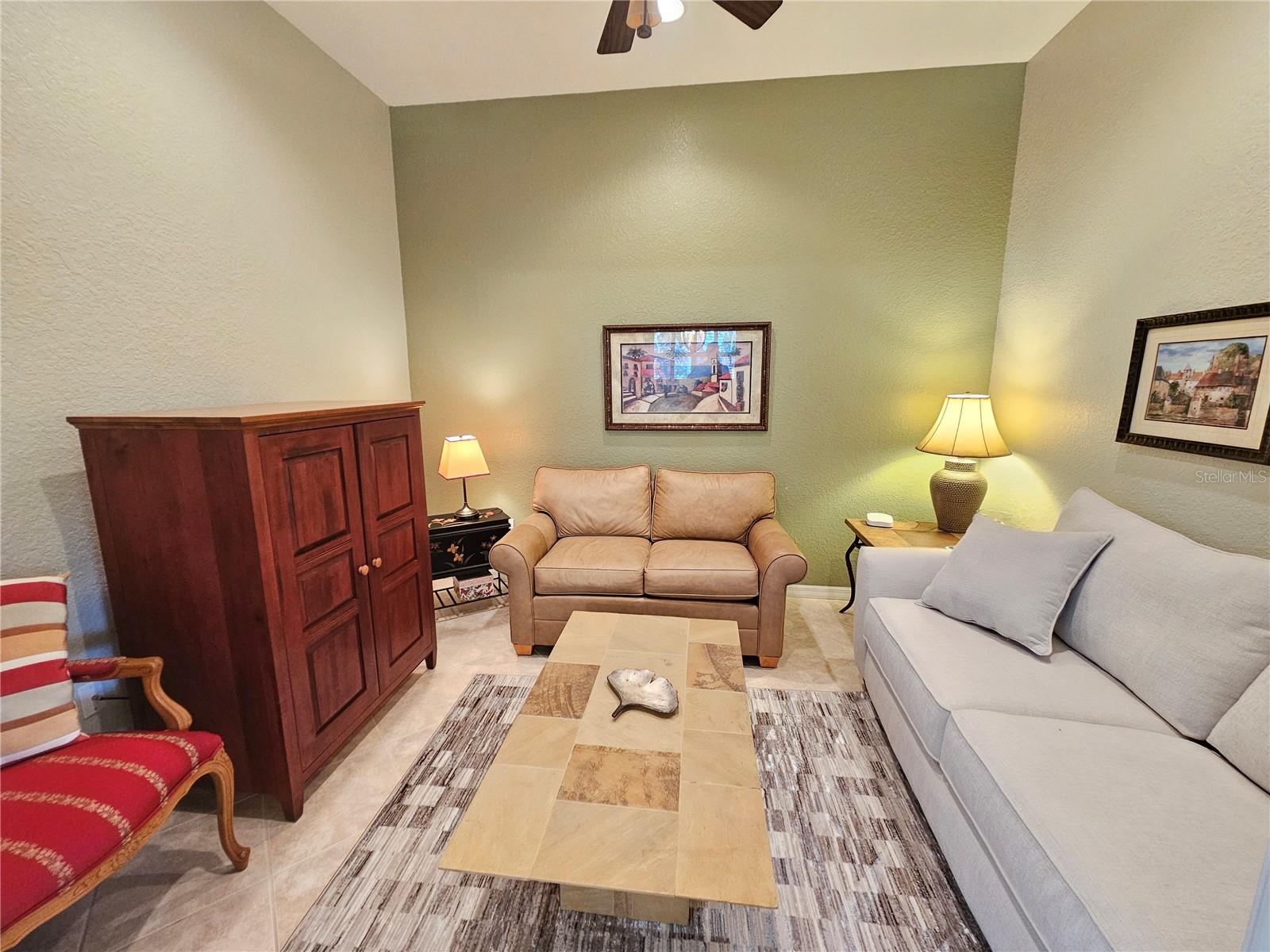 VENETIA PH 5 - Residential Lease