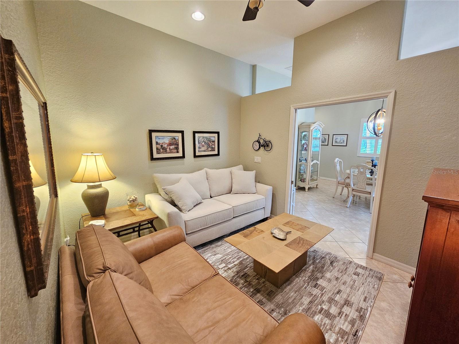 VENETIA PH 5 - Residential Lease