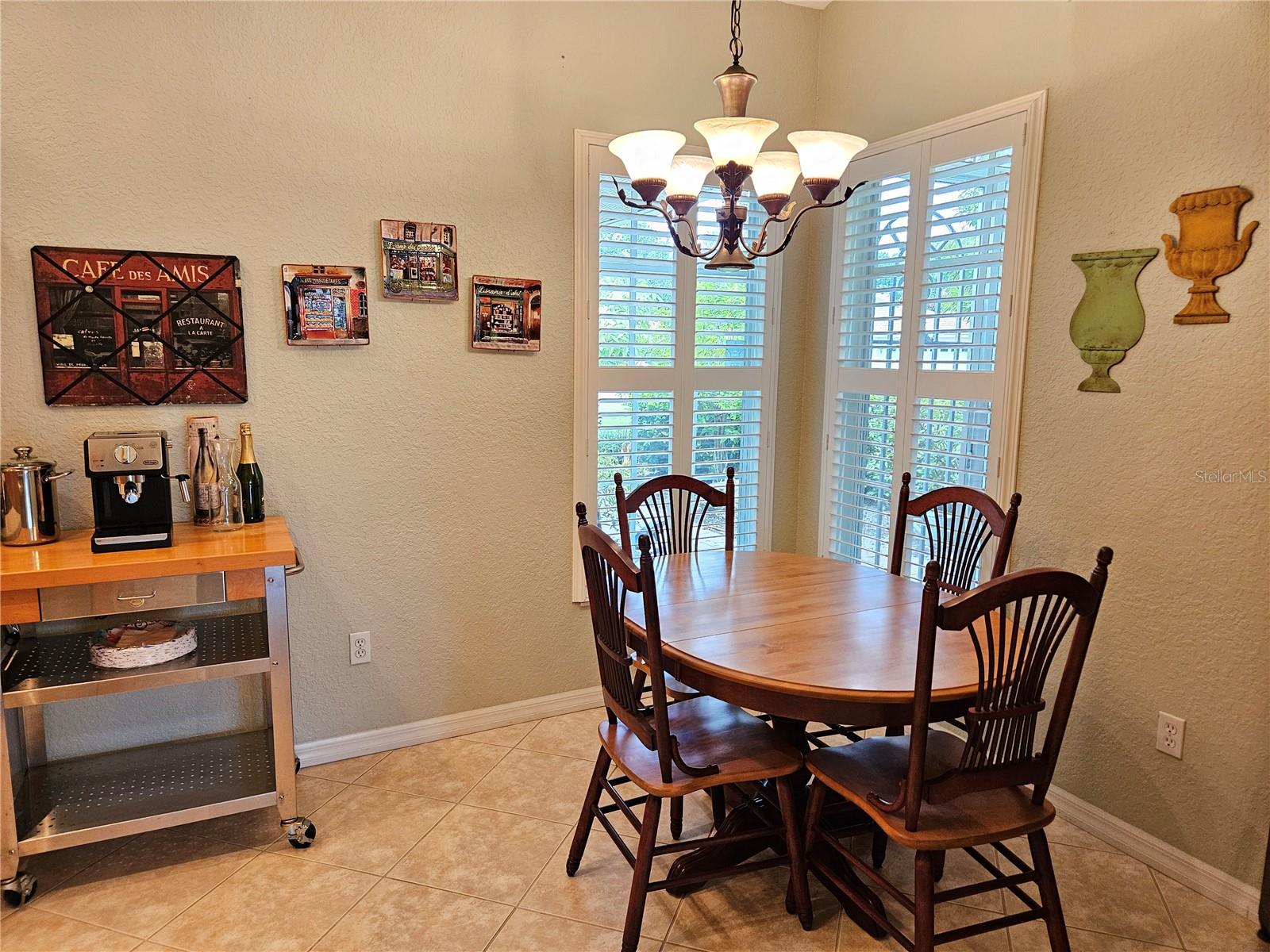 VENETIA PH 5 - Residential Lease