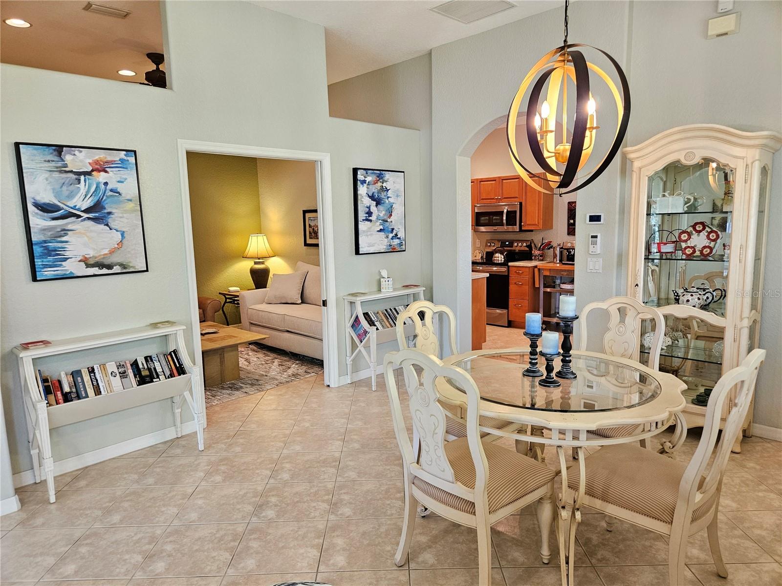 VENETIA PH 5 - Residential Lease