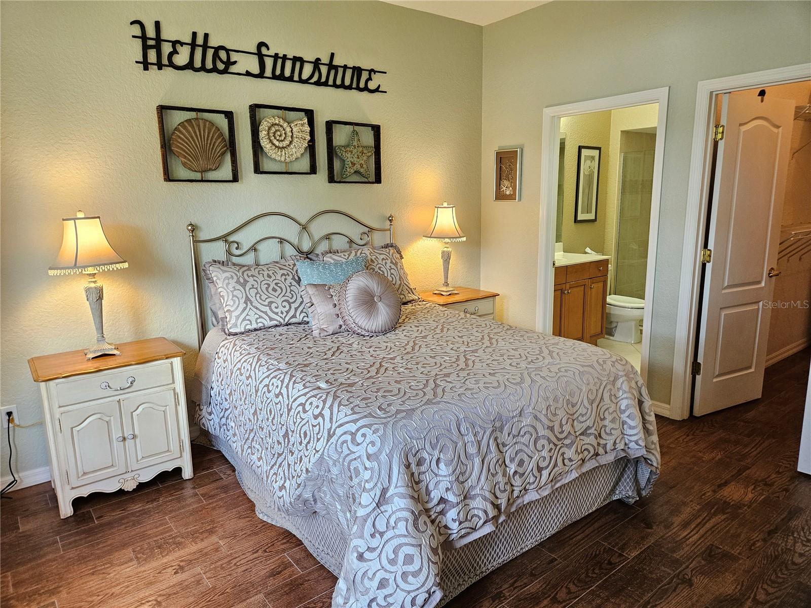 VENETIA PH 5 - Residential Lease