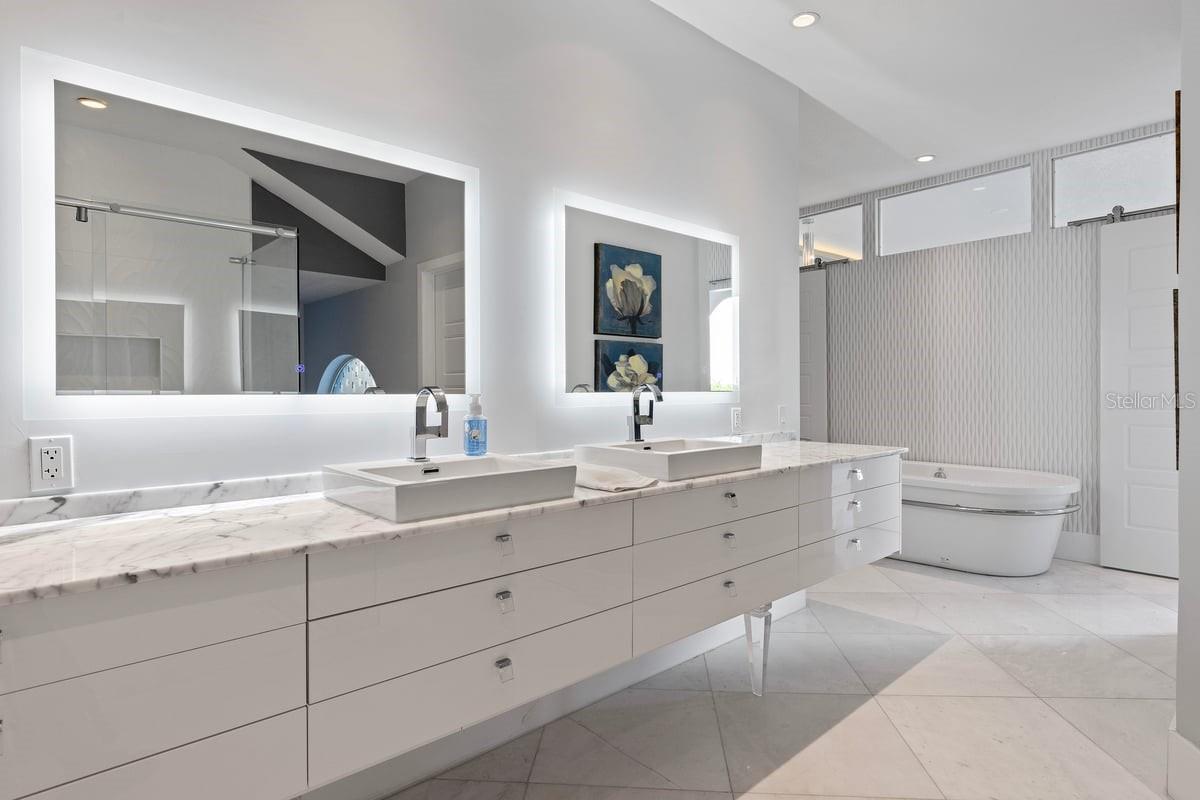 SOUTH BAY - Residential
