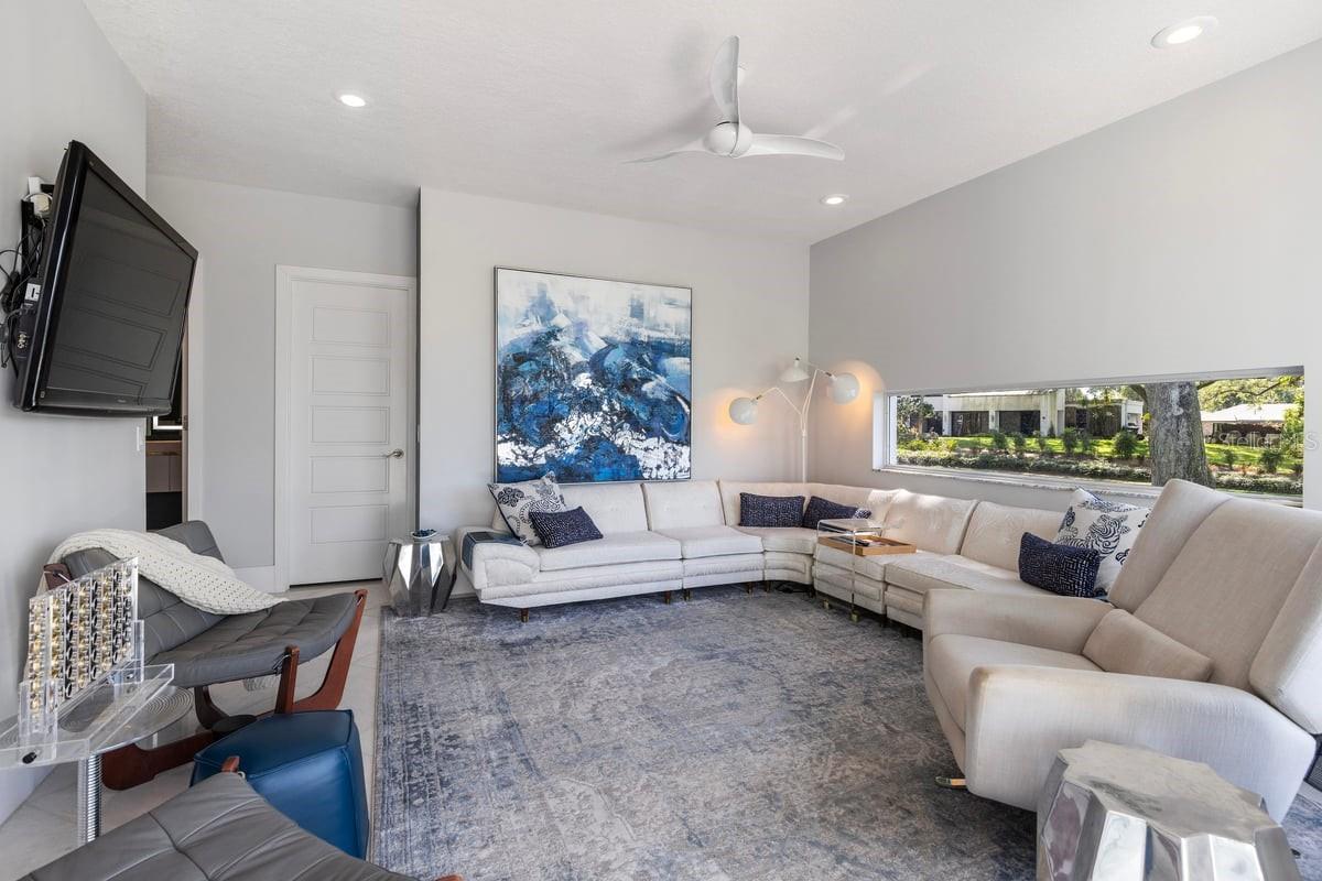 SOUTH BAY - Residential
