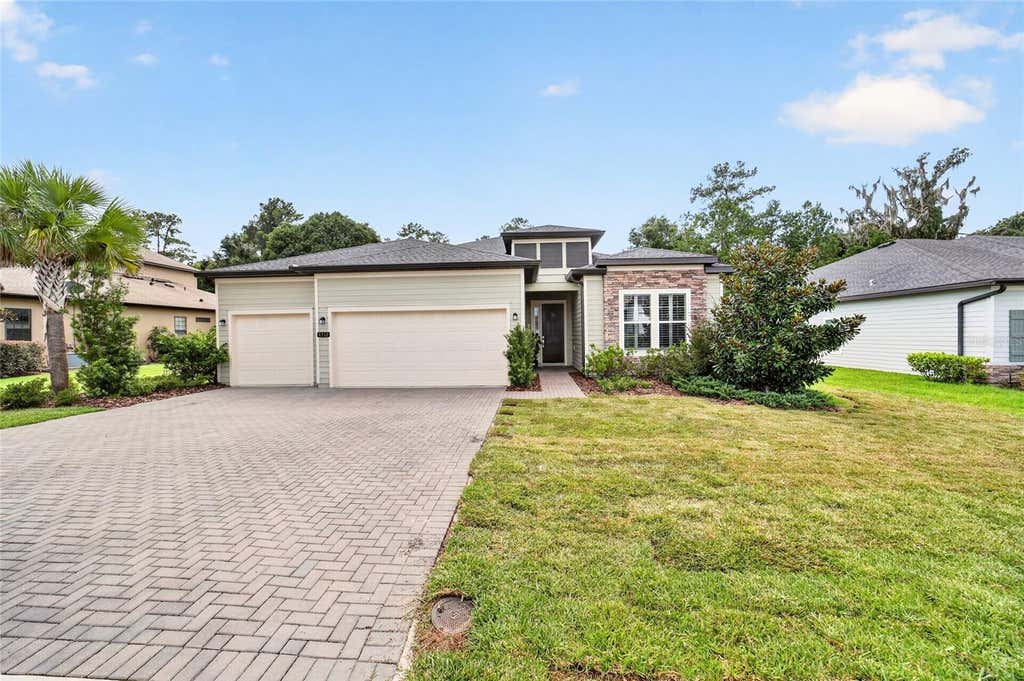 Photo of 4310 SE 11th Avenue, Ocala, FL 34480 (MLS # OM729639)