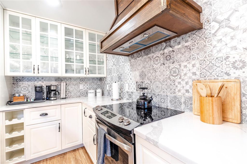 Photo of 5111 N Suwanee Avenue, Tampa, FL 33603 (MLS # A4643531)