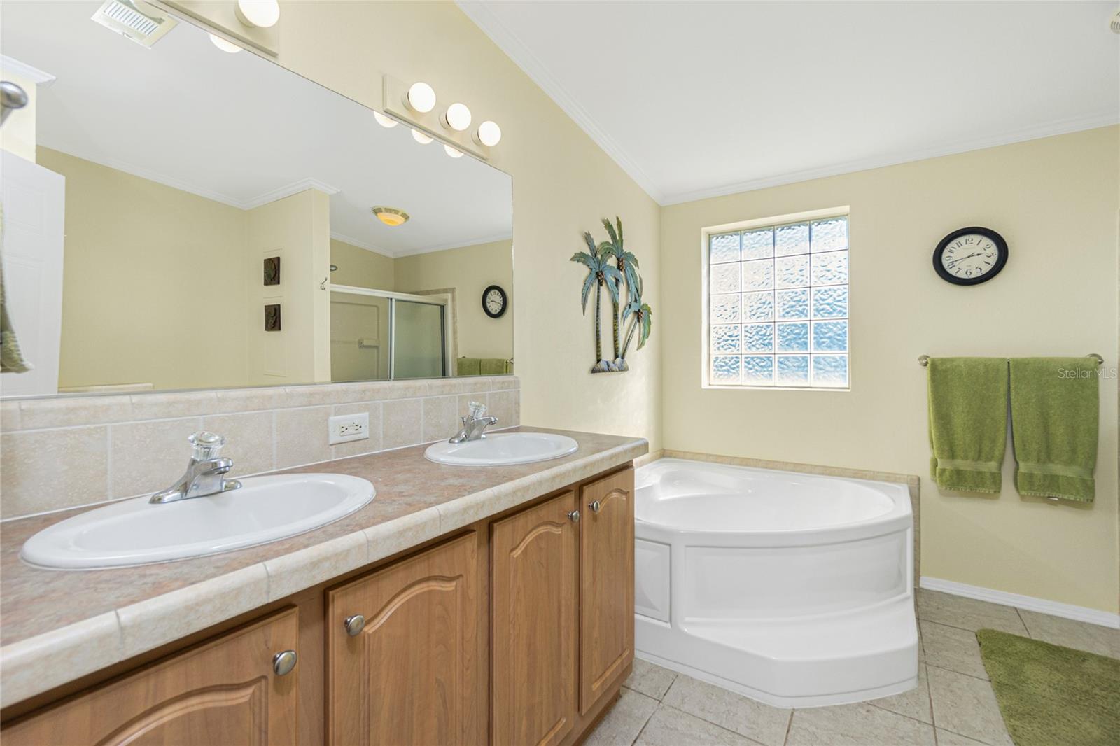 WINDMILL VILLAGE - Residential