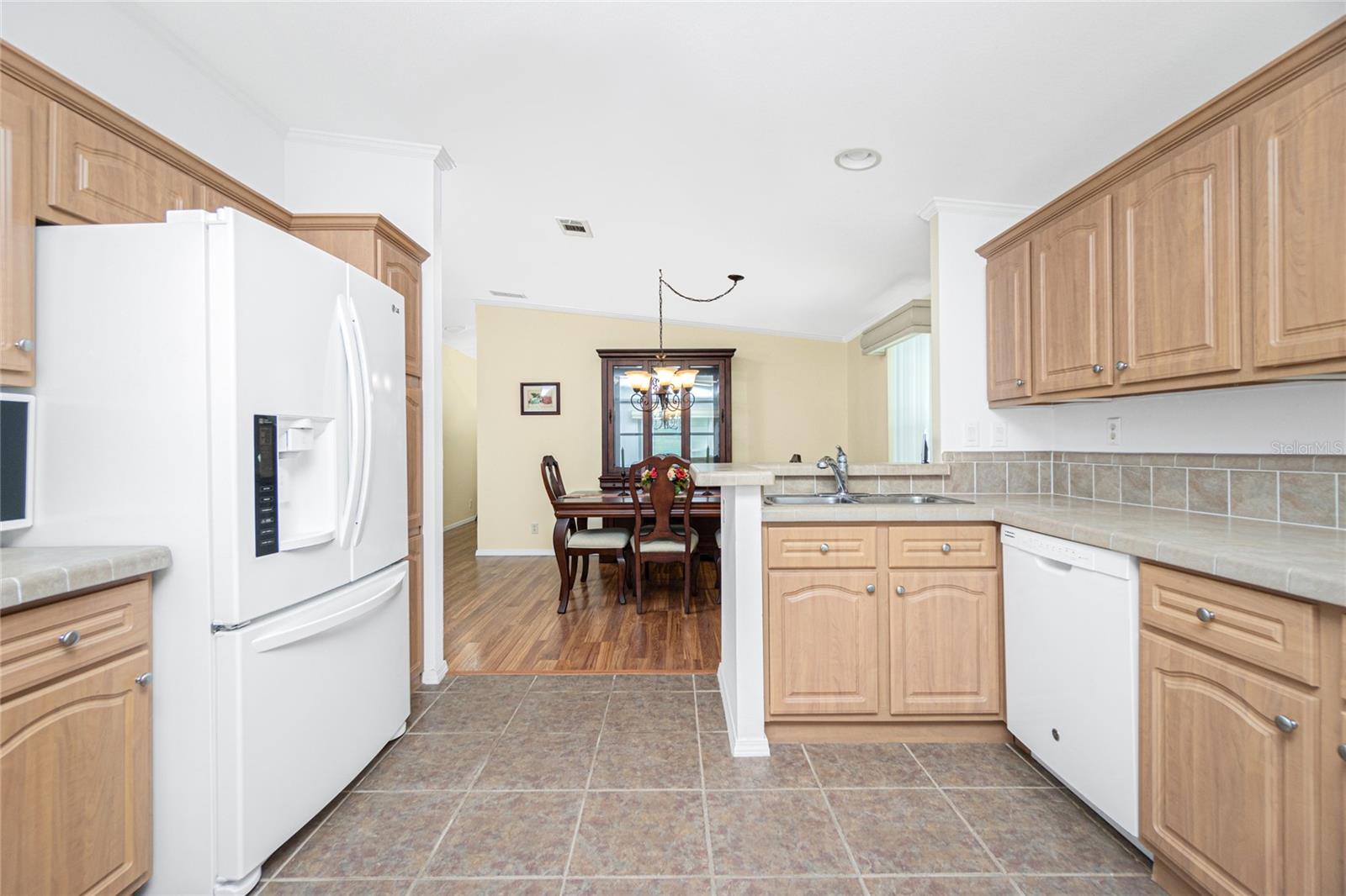 WINDMILL VILLAGE - Residential