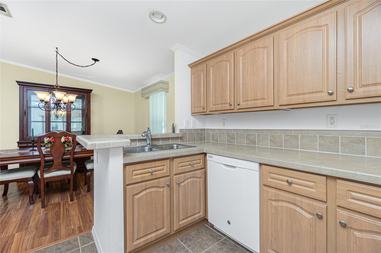 WINDMILL VILLAGE - Residential