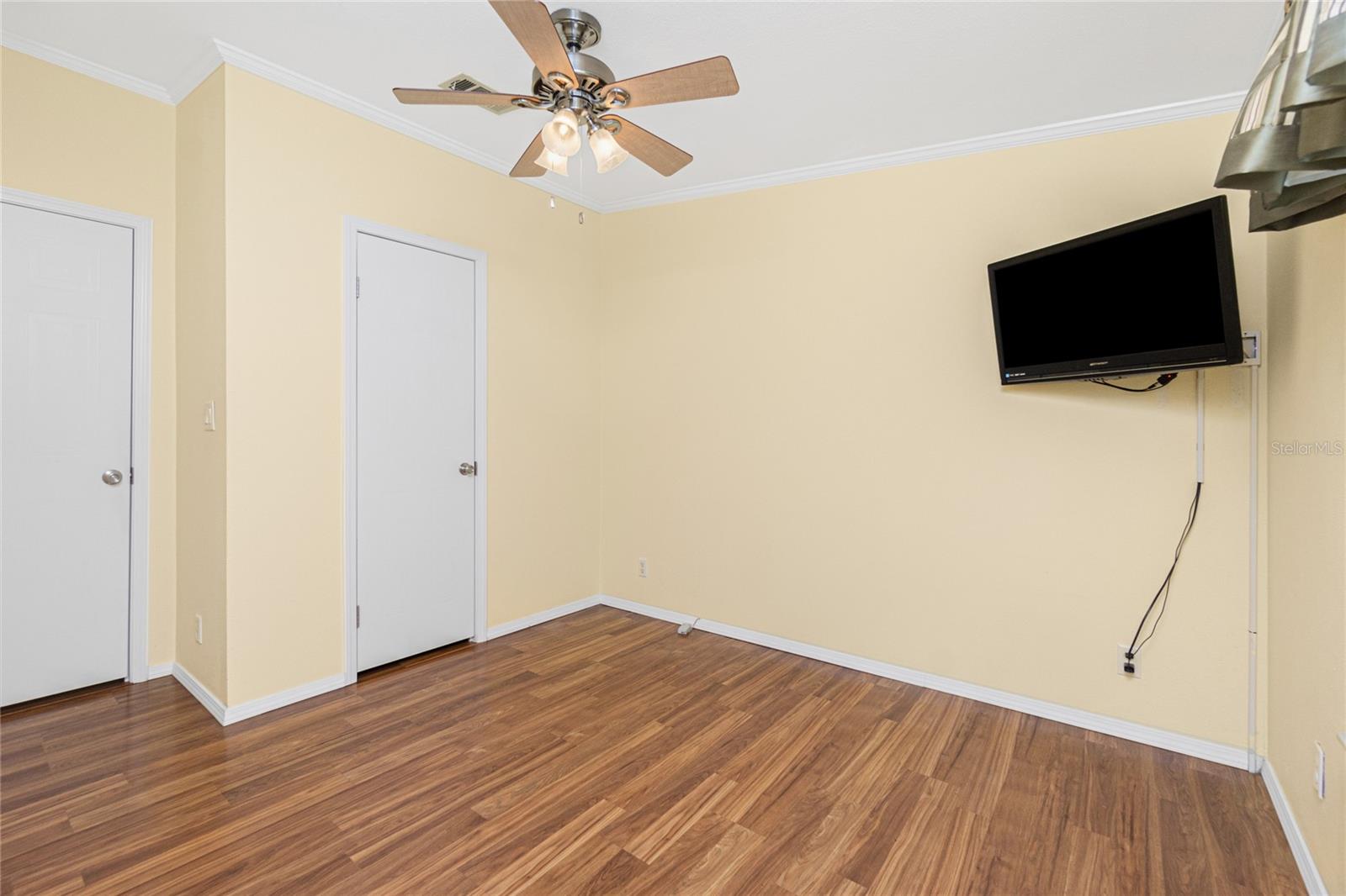 WINDMILL VILLAGE - Residential