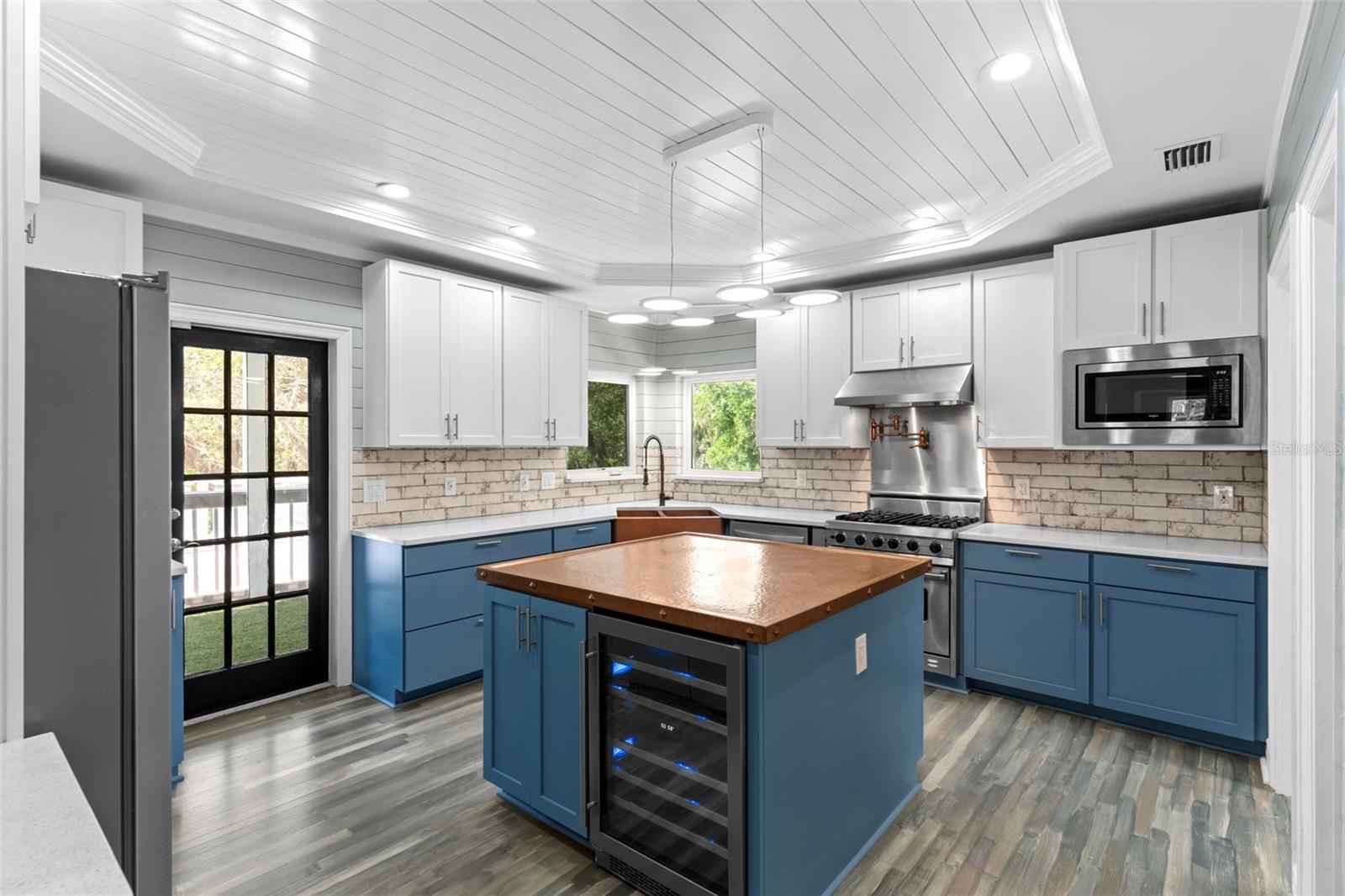 COUNTRY CLUB ADD TO OLDSMAR REV - Residential