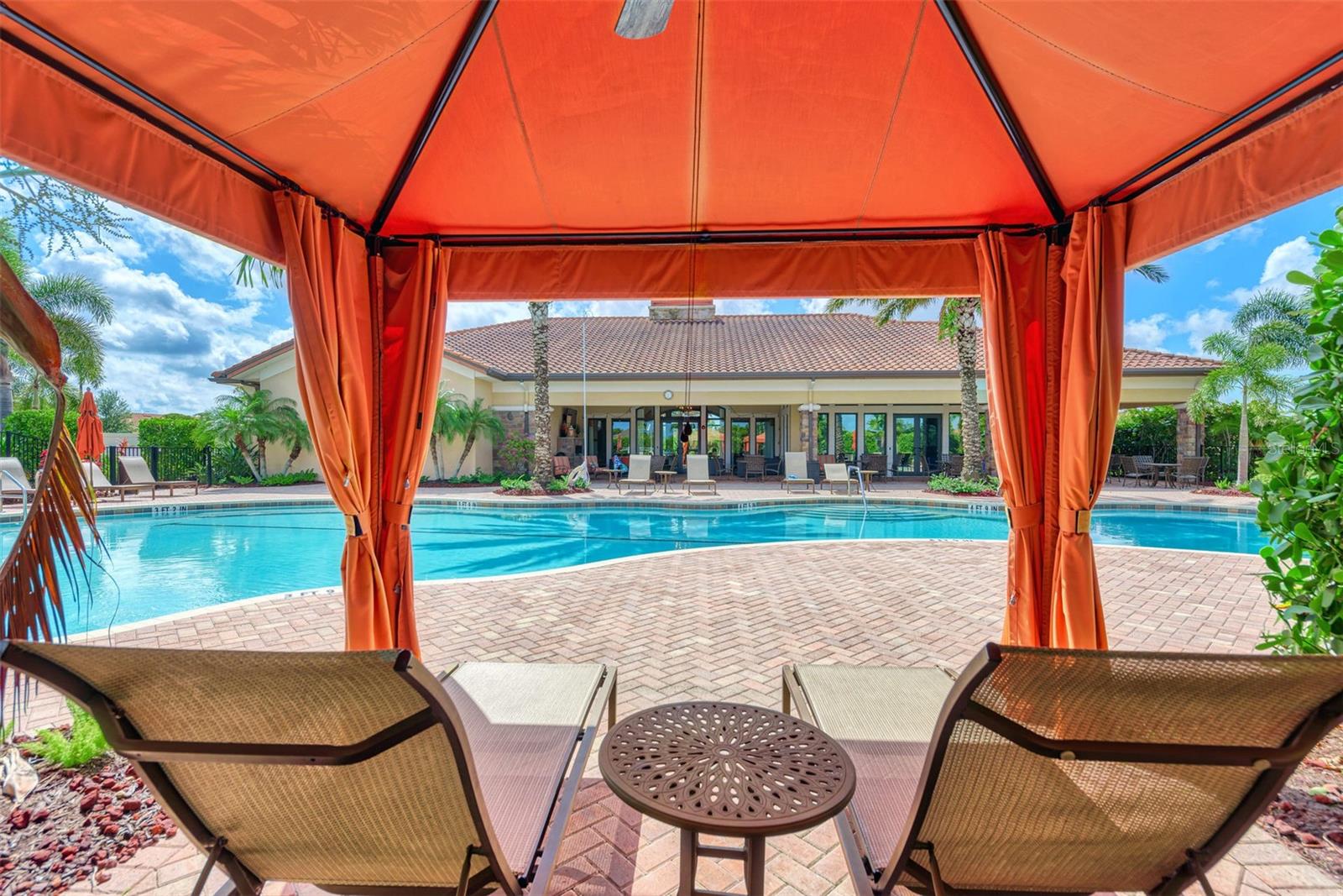 COBBLESTONE/PALMER RANCH PH 1 - Residential