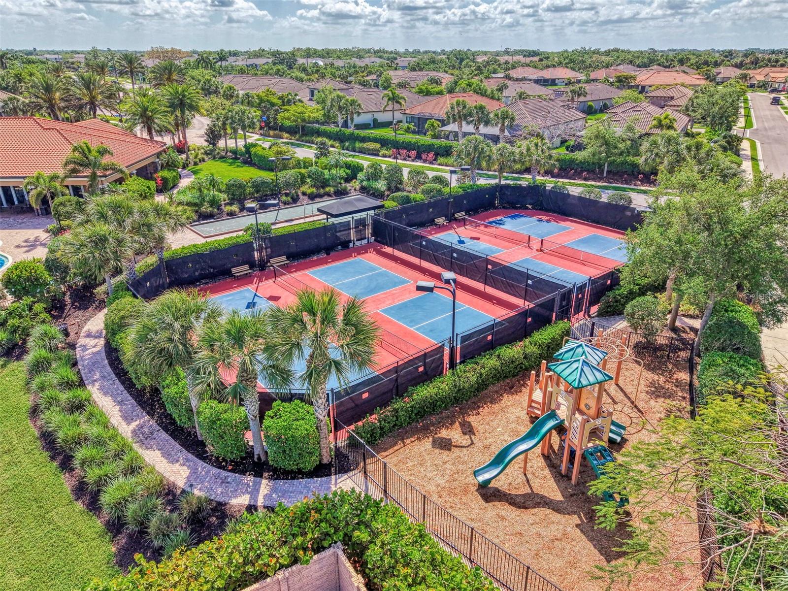 COBBLESTONE/PALMER RANCH PH 1 - Residential