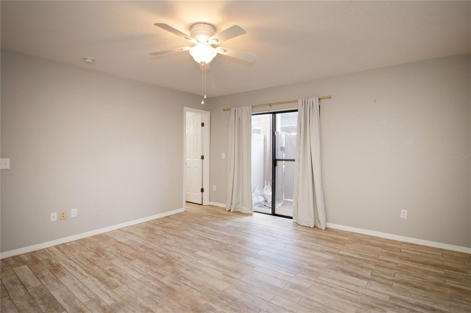 GOLFVIEW II CONDO - Residential Lease