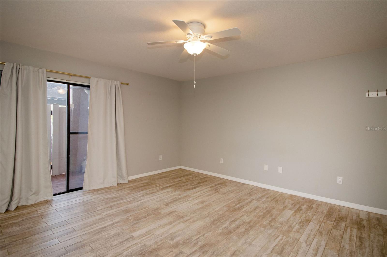 GOLFVIEW II CONDO - Residential Lease