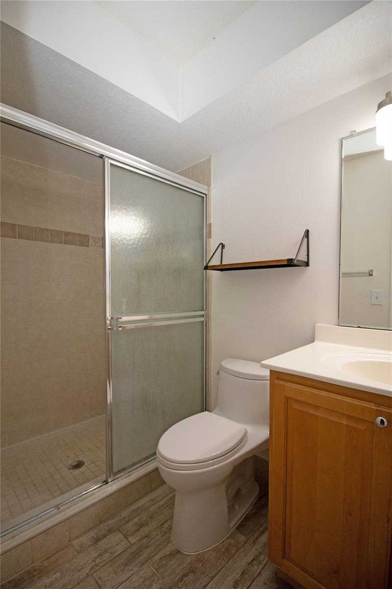 GOLFVIEW II CONDO - Residential Lease