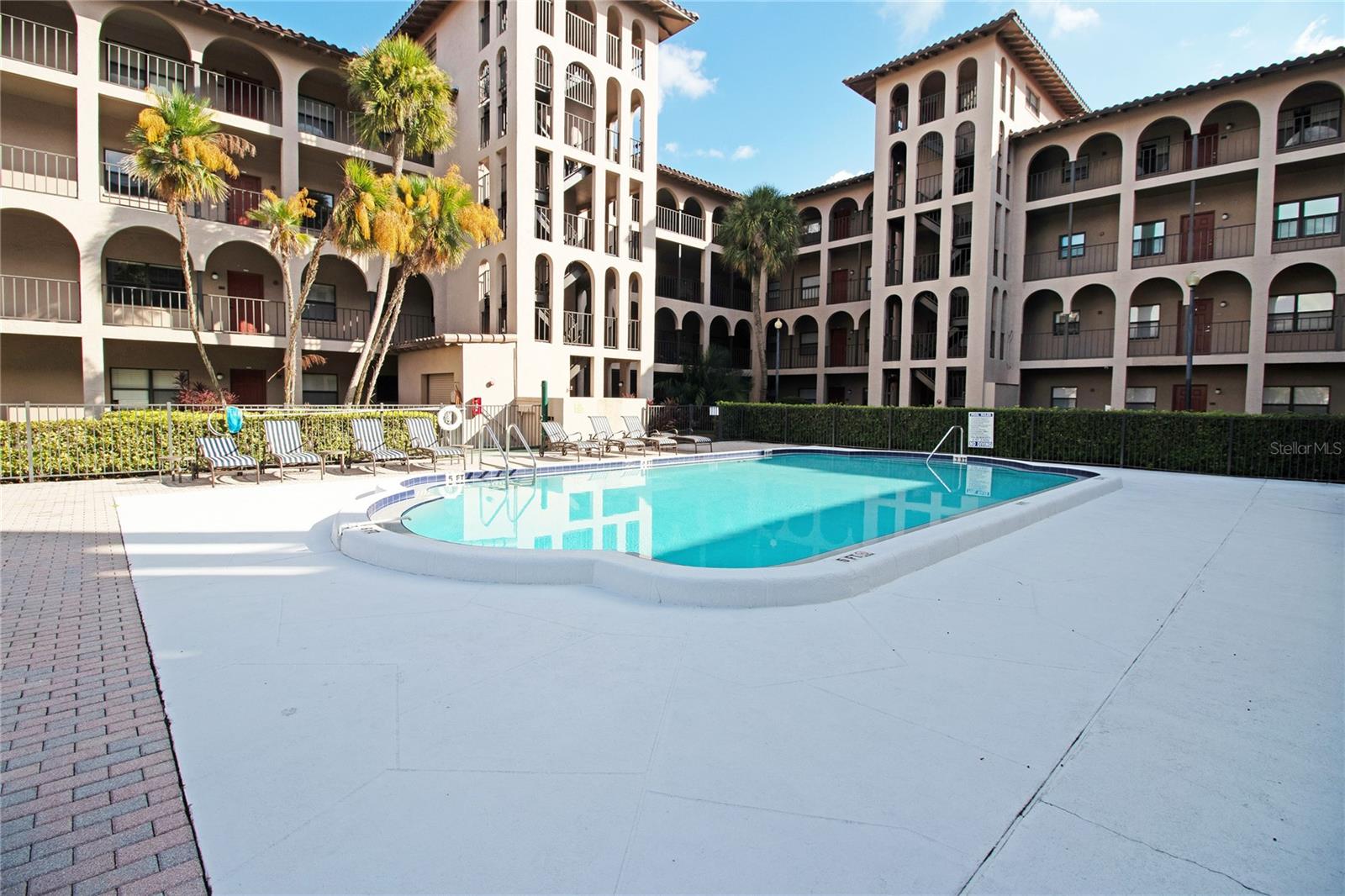 GOLFVIEW II CONDO - Residential Lease
