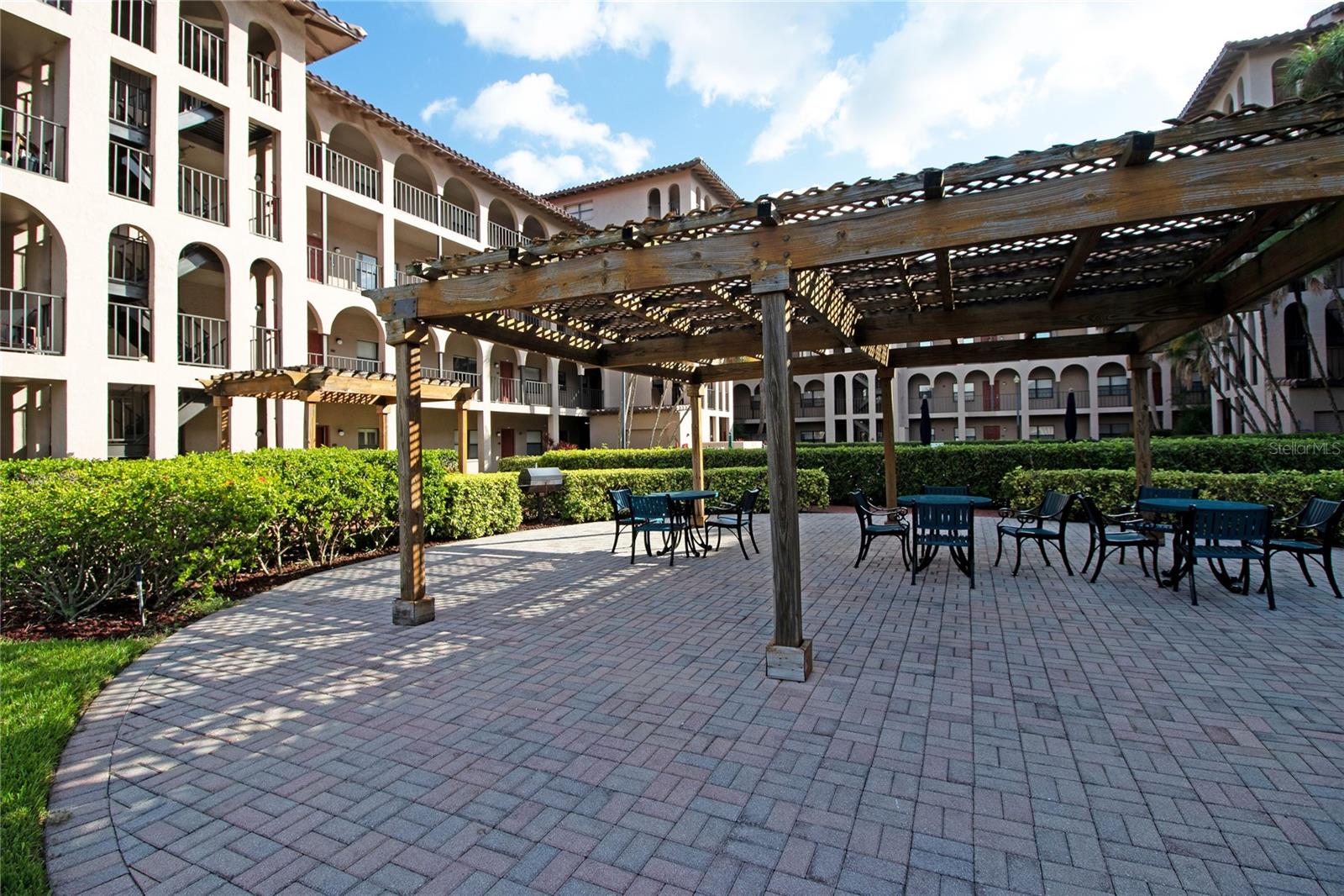 GOLFVIEW II CONDO - Residential Lease