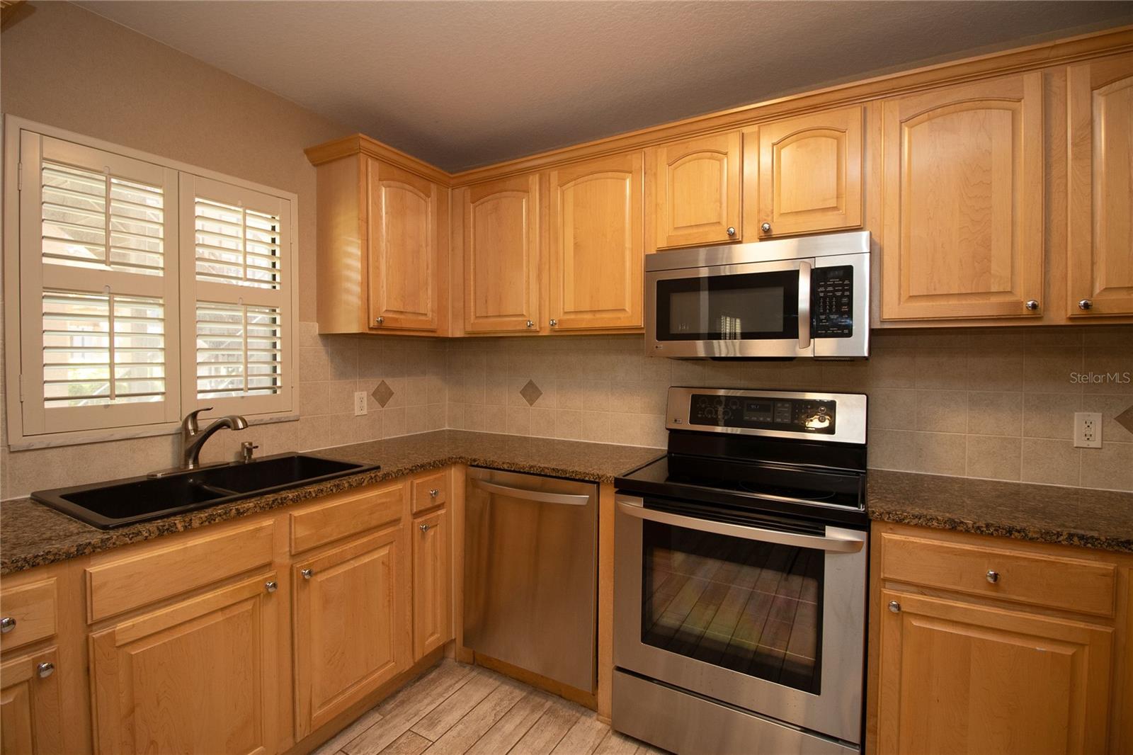 GOLFVIEW II CONDO - Residential Lease