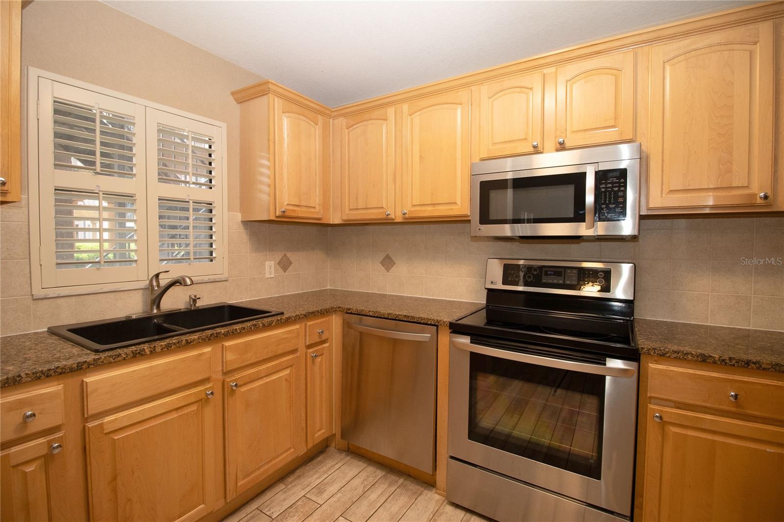 GOLFVIEW II CONDO - Residential Lease