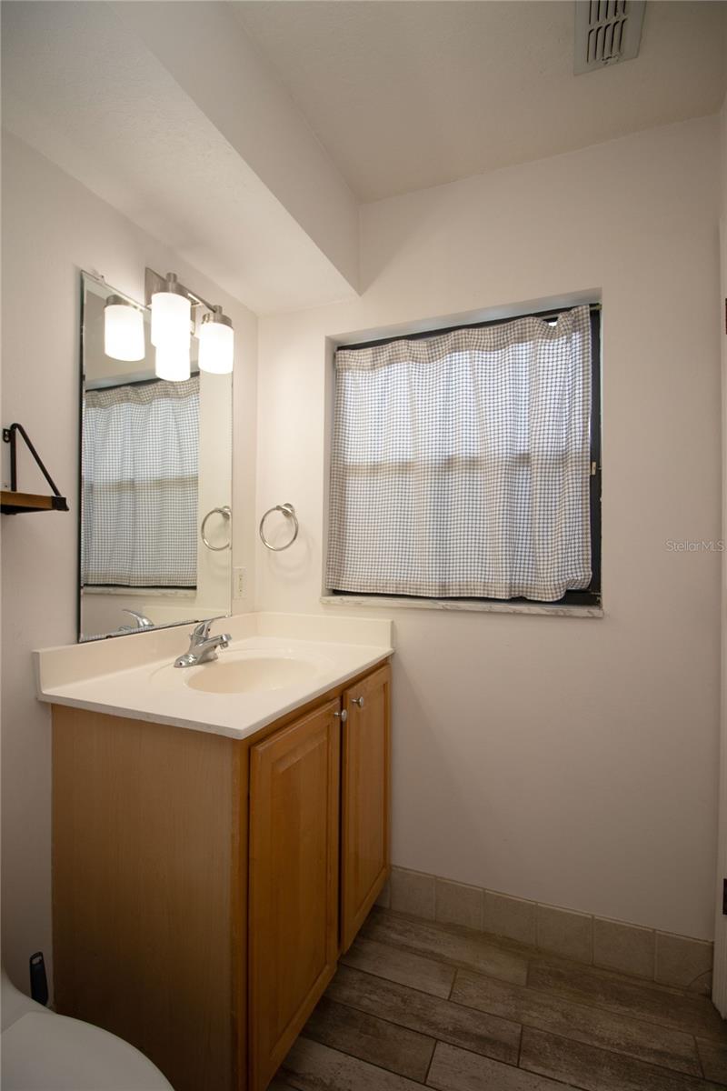 GOLFVIEW II CONDO - Residential Lease