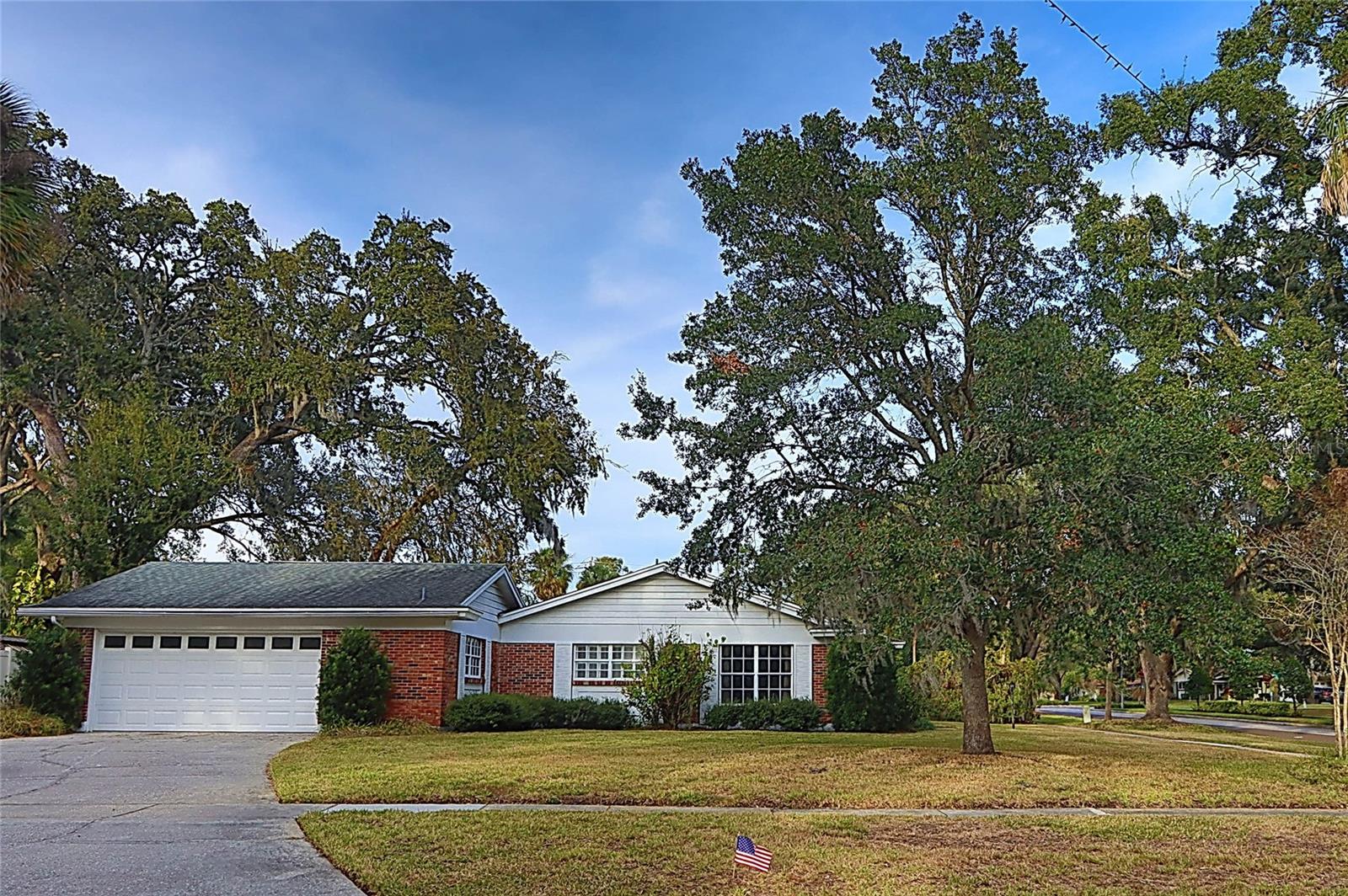 10502 LAKE CARROLL WAY