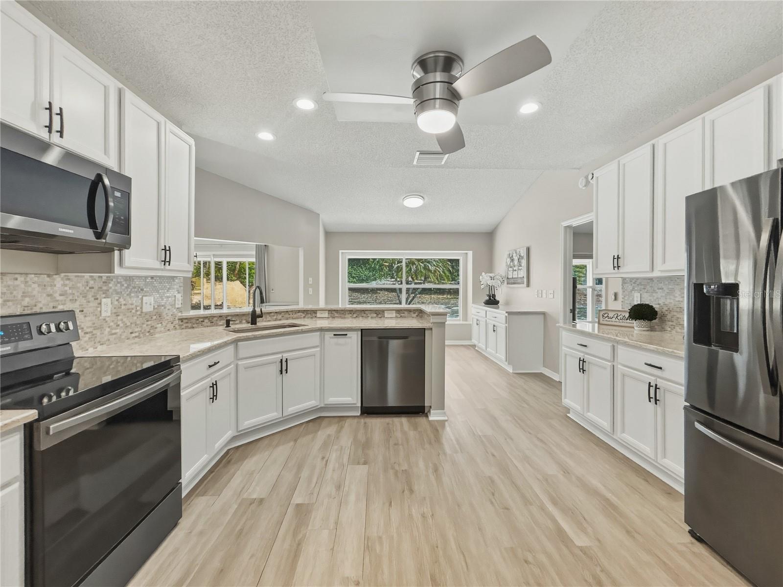 SUN CITY CENTER UNIT 162 PH - Residential