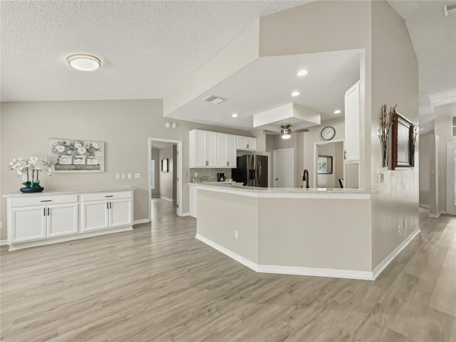 SUN CITY CENTER UNIT 162 PH - Residential