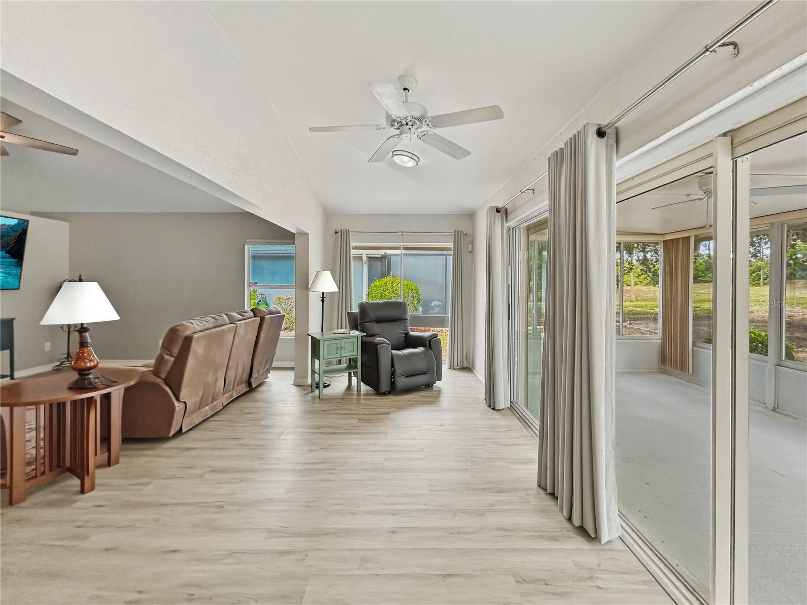SUN CITY CENTER UNIT 162 PH - Residential