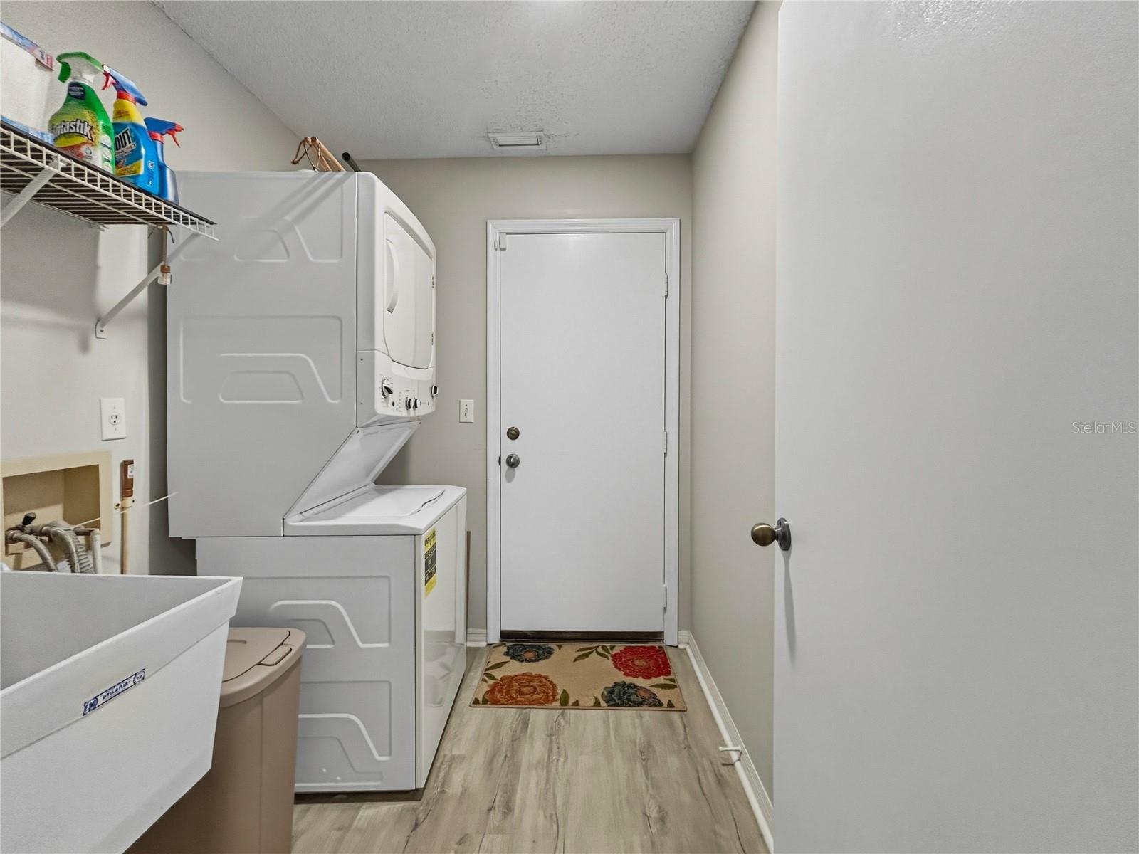 SUN CITY CENTER UNIT 162 PH - Residential