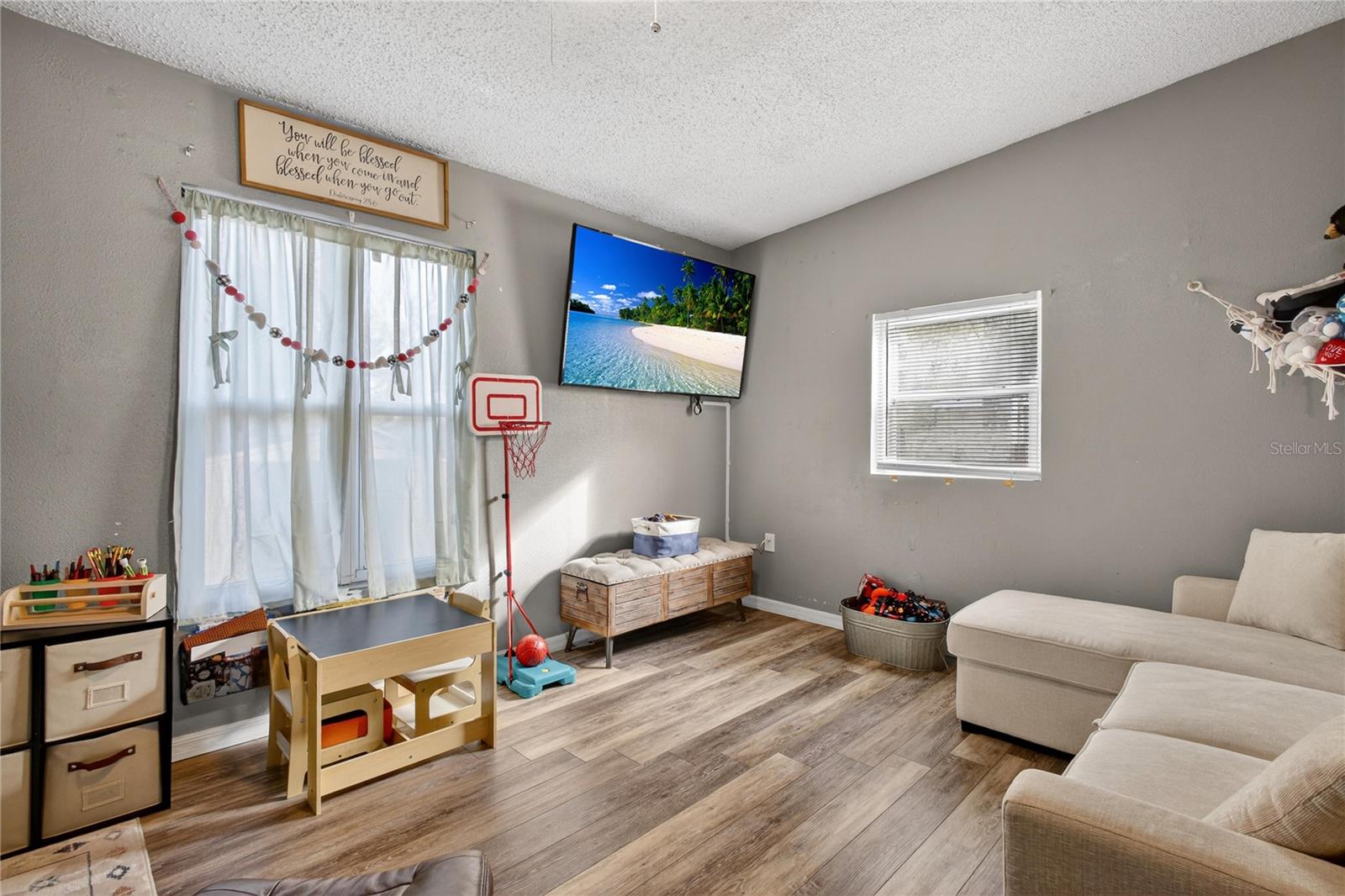 WEST HIGHLANDS - Residential