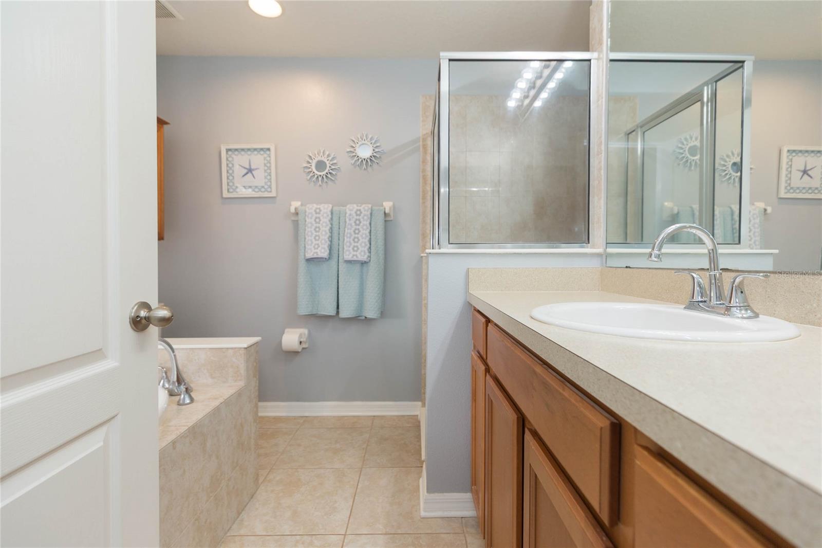 COLLEGE CHASE PH 1 - Residential