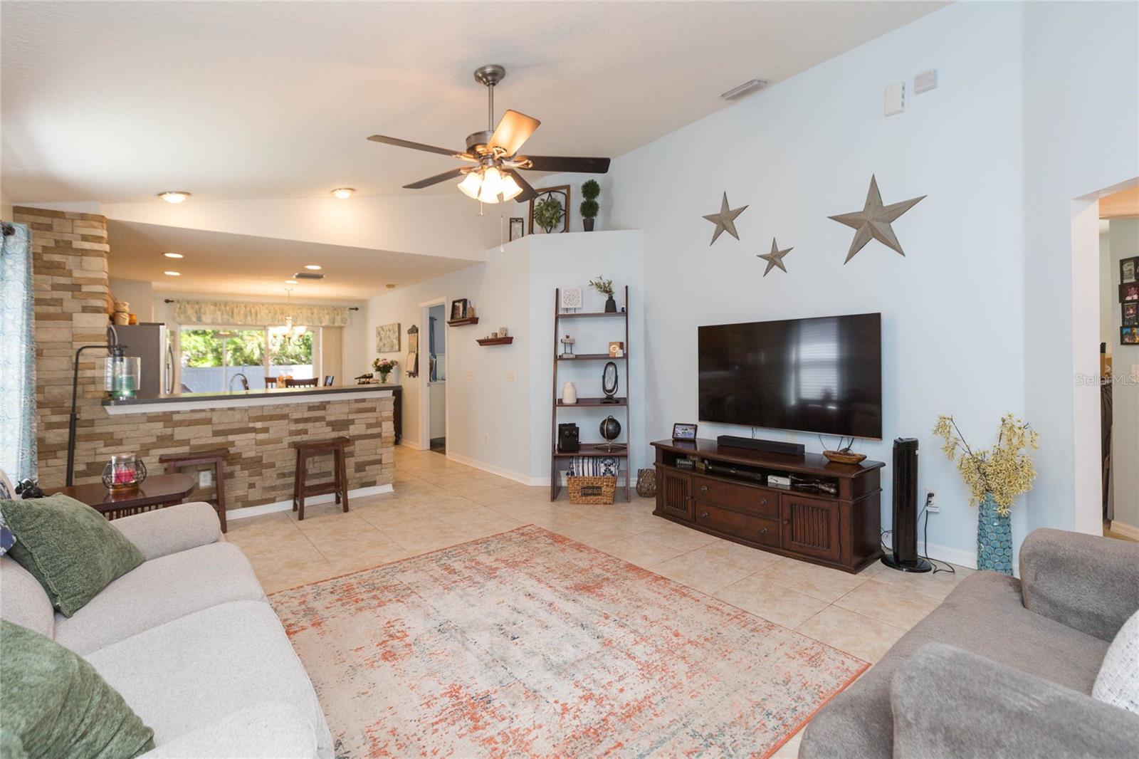 COLLEGE CHASE PH 1 - Residential