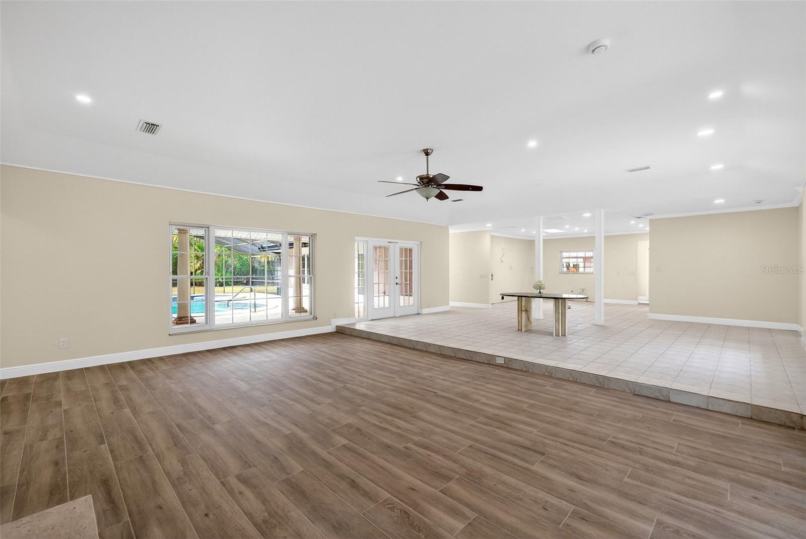 SIESTA PROPERTIES INC - Residential