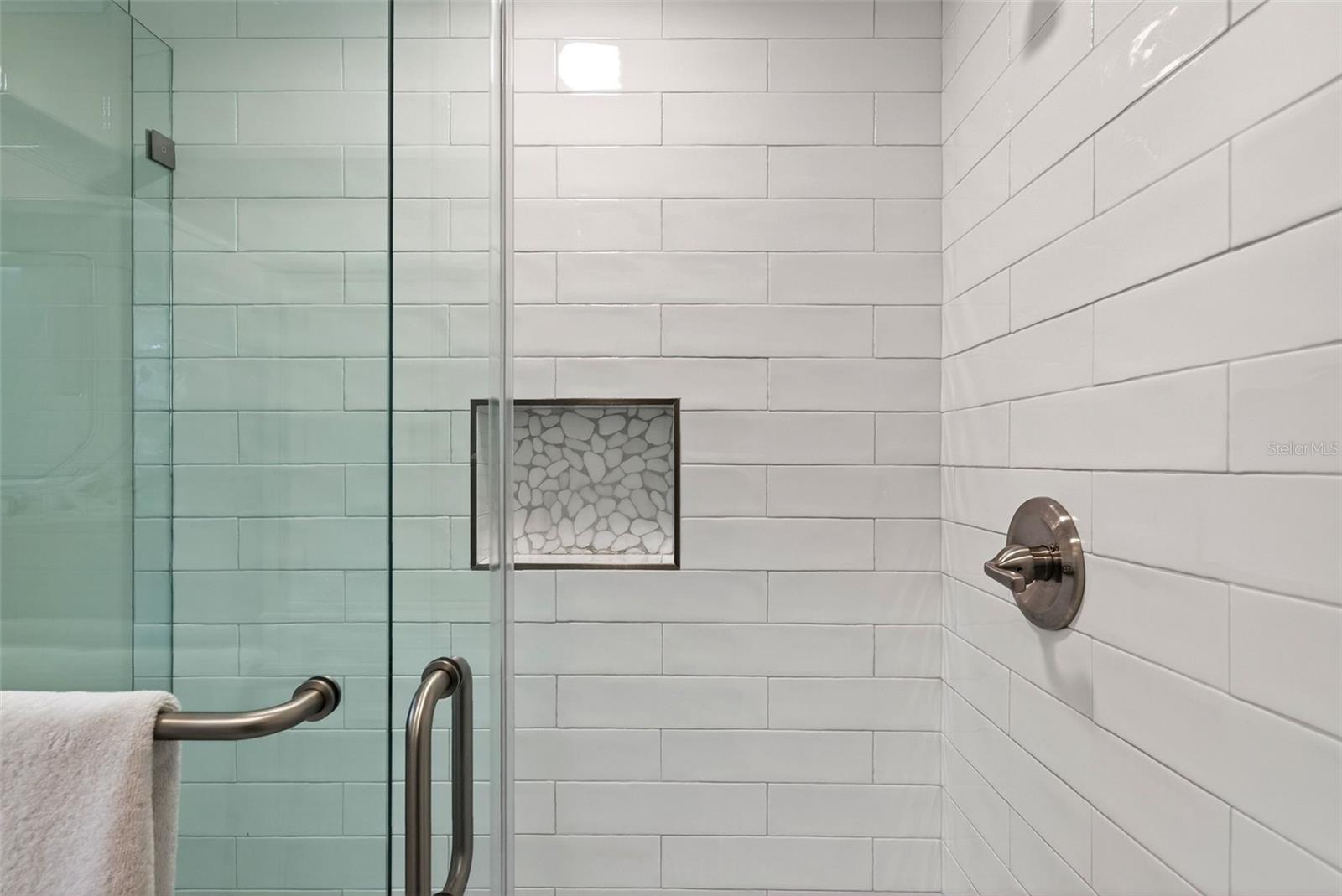 SIESTA PROPERTIES INC - Residential