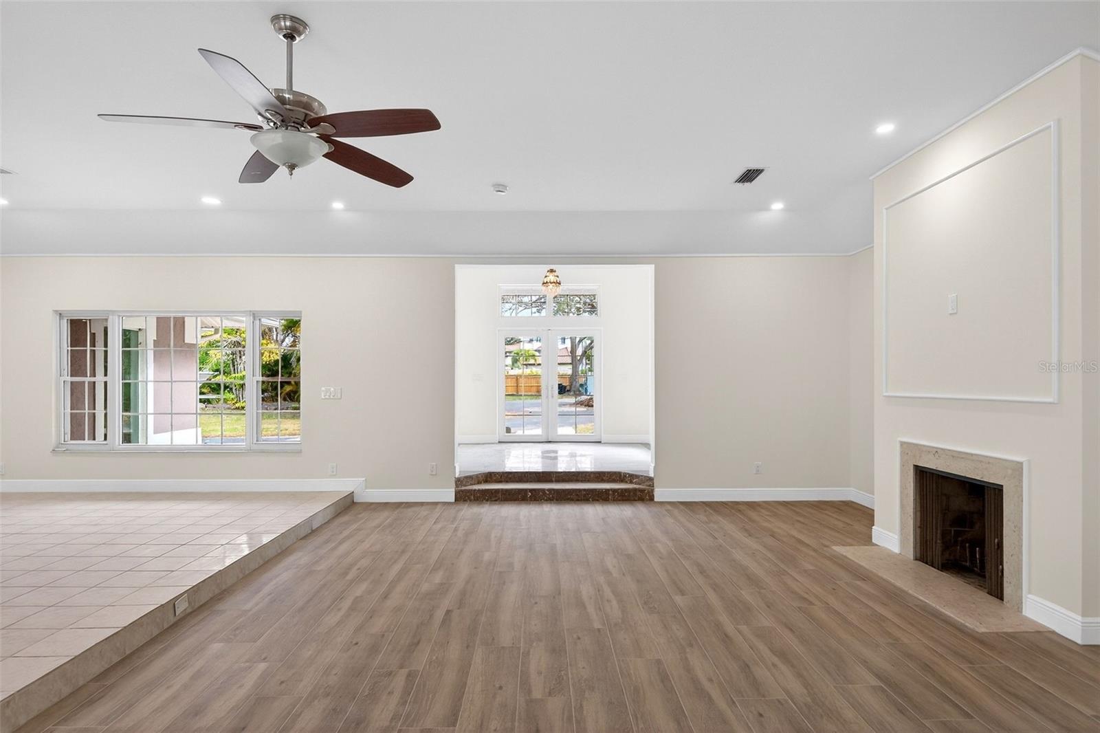 SIESTA PROPERTIES INC - Residential