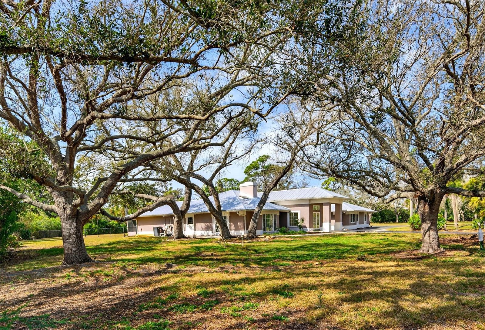 SIESTA PROPERTIES INC - Residential