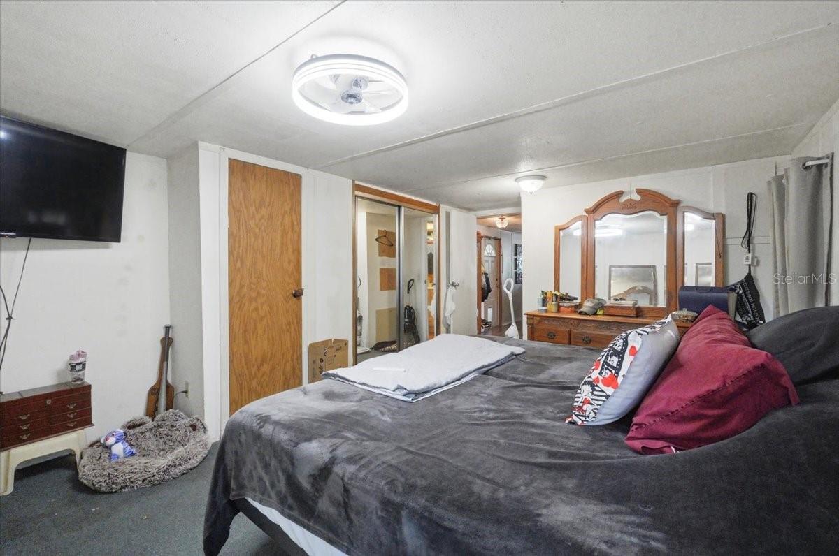 LAKE MARIANA ACRES - Residential